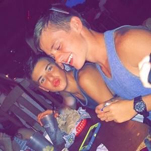 Meet your Posher, Cameron